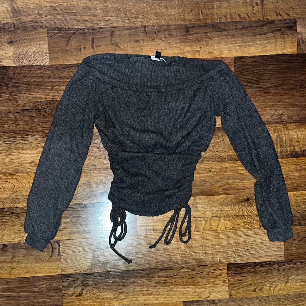 Off shoulder crop top